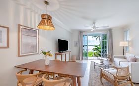Islander Bayside Villas & Boatslips